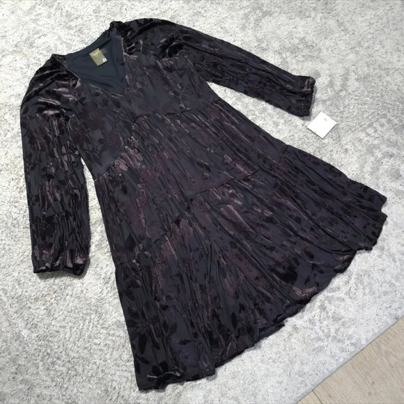 TAYLOR Long Sleeve Black Burnout Velvet Floral Empire Waist Dress, Tiered Skirt - Picture 8 of 16